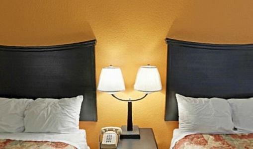 Econo Lodge Metropolis Ruang foto